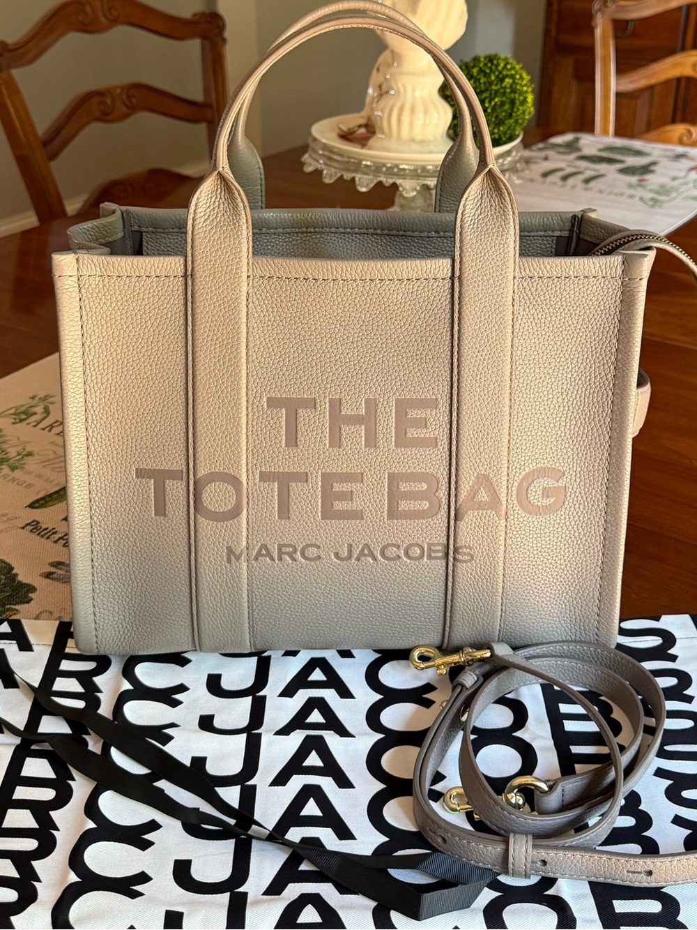 Marc Jacobs The Leather Medium Tote Bag Cement Gray Complete Set FIRM